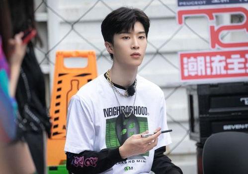 娱乐吃瓜姐范丞丞,娱乐吃瓜界的“姐范儿”新宠  第1张